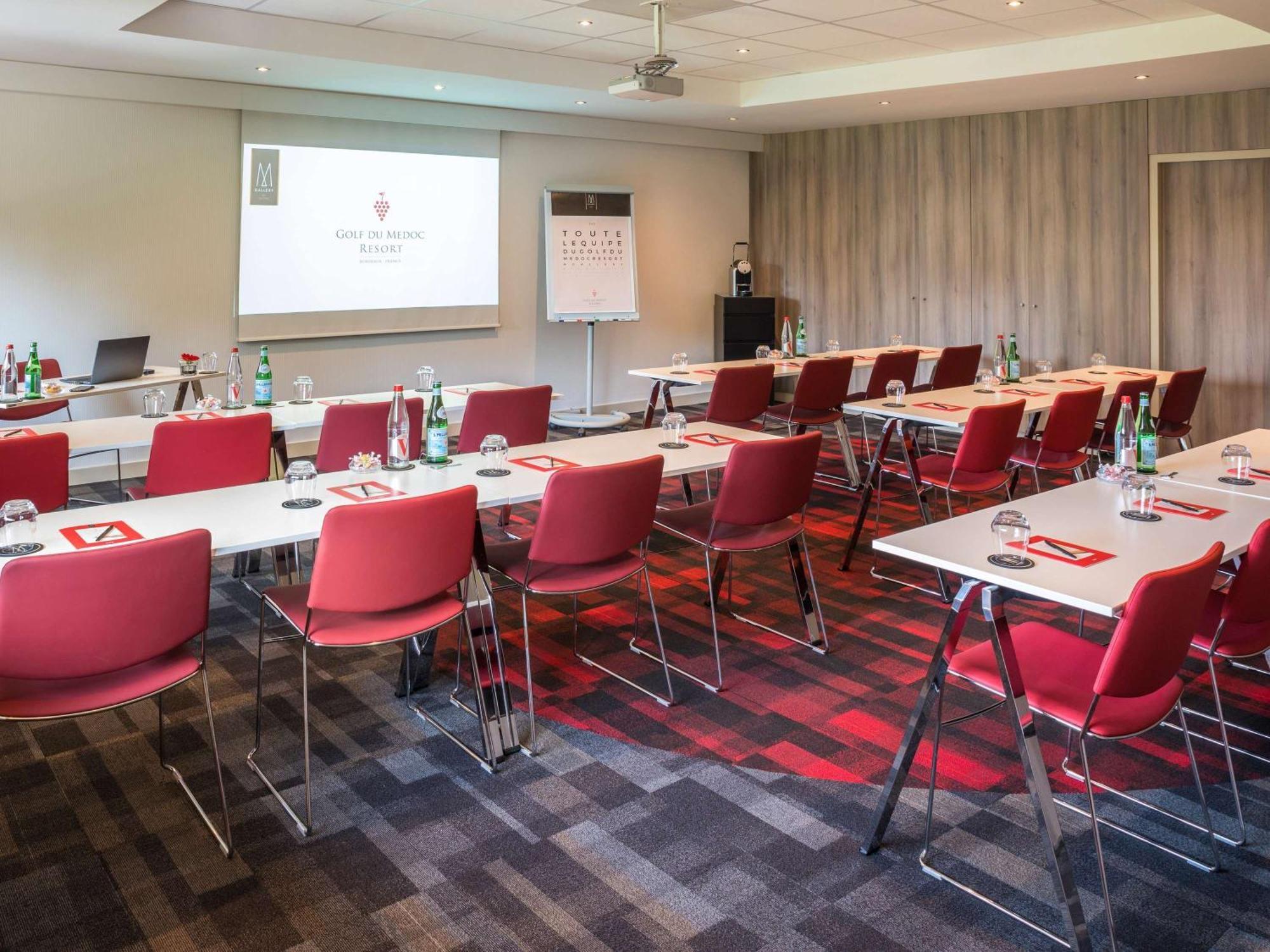 Cabot Hotel Bordeaux - Mgallery Collection Le Pian-Medoc Bagian luar foto
